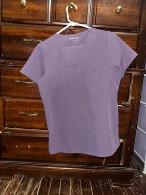 Women's V-Neck Scrub Top in Lavender Purple with joggers pants SCRUB SET